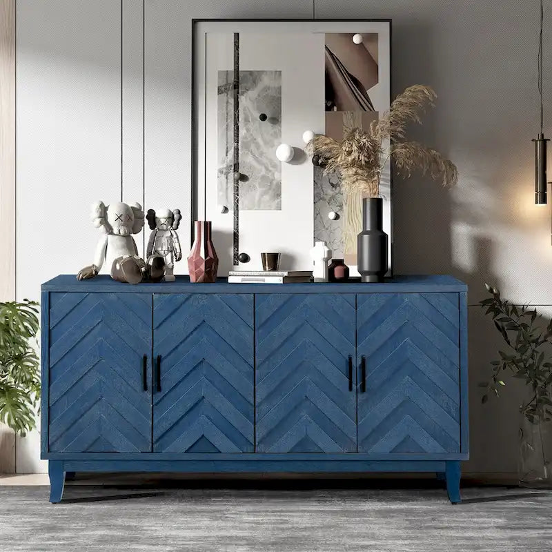 Akzentschrank mit 4 Holztüren