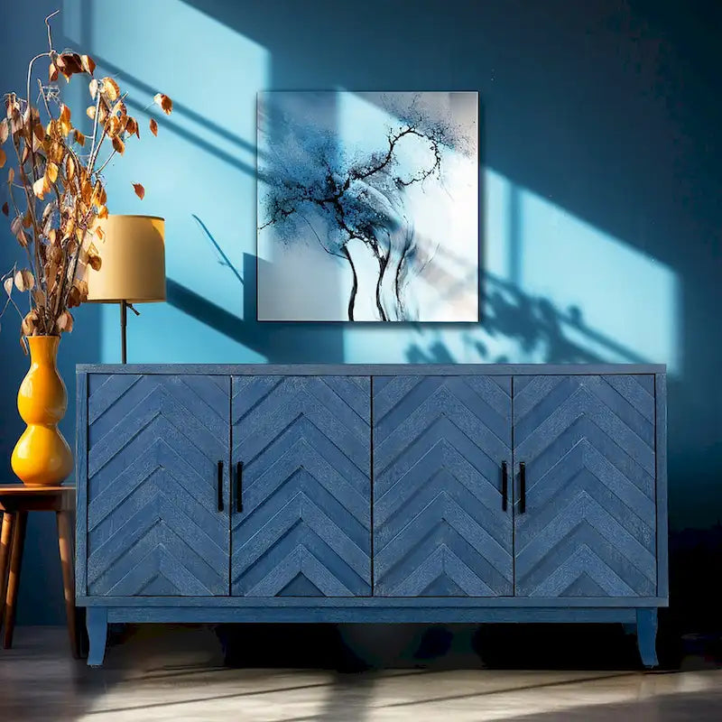 Akzentschrank mit 4 Holztüren