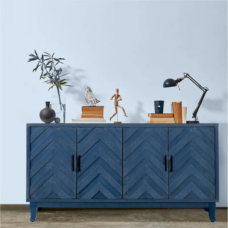 Akzentschrank mit 4 Holztüren